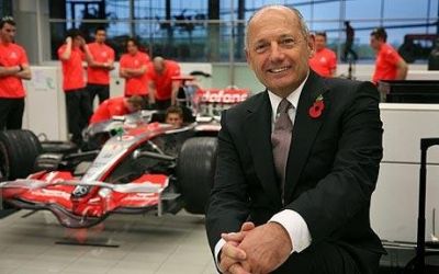 Despărțire istorică în Formula 1: Ron Dennis părăsește McLaren după 37 de ani
