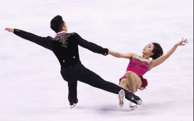 Proba de perechi a Mondialului de patinaj artistic, câștigată de chinezii Wenjing și Cong