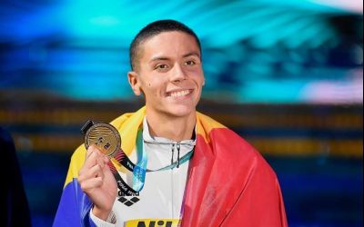 David Popovici, medalie de aur la 200 m liber la CE de juniori