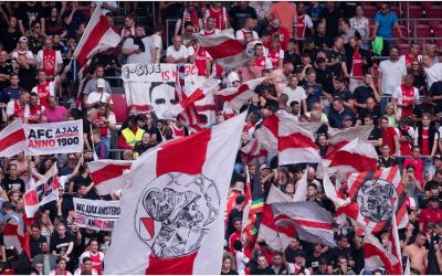 INEDIT / Ajax Amsterdam interzice pancartele prin care suporterii solicită tricourile jucătorilor