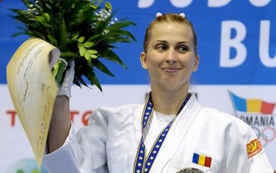Alina Dumitru va fi premiată cu 5000 de euro de Primăria Ploiești