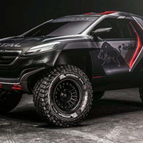 Peugeot si-a prezentat masina cu care va concura in Raliul Dakar 2015