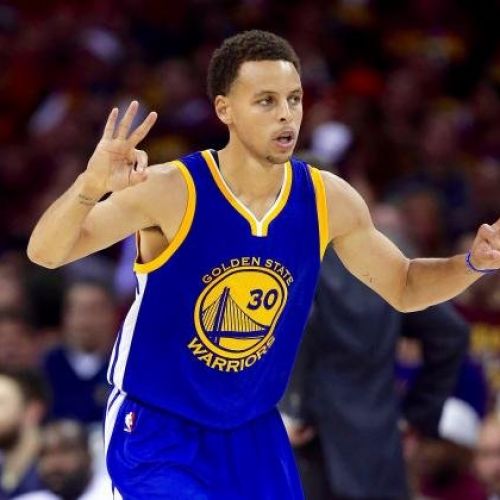 Stephen Curry devine cel mai bine plătit jucător din istoria NBA