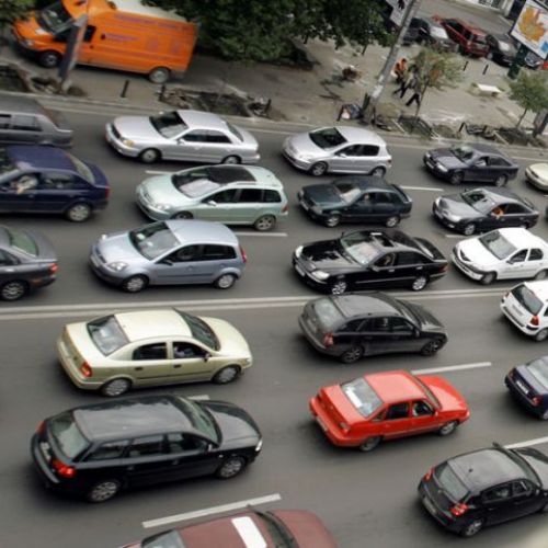 În România sunt 6 milioane de mașini, iar peste un milion au o vechime de cel puțin 20 de ani