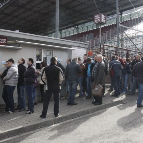 REPORTAJ / Cum trăiește Ardealul meciul CFR Cluj-FCSB. Cozi la bilete, tombole și speranțe