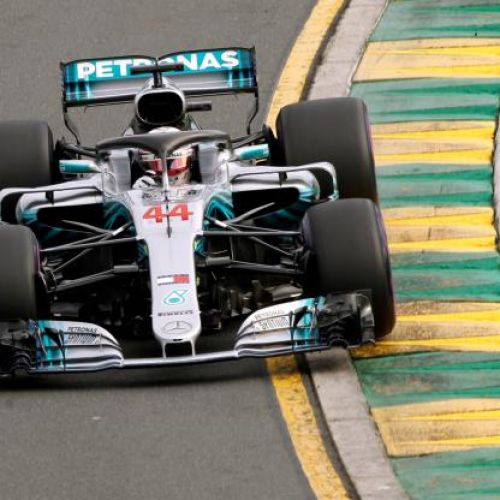 Lewis Hamilton obține primul pole-position al sezonului