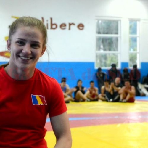 Alina Vuc a devenit vicecampionă europeană la lupte