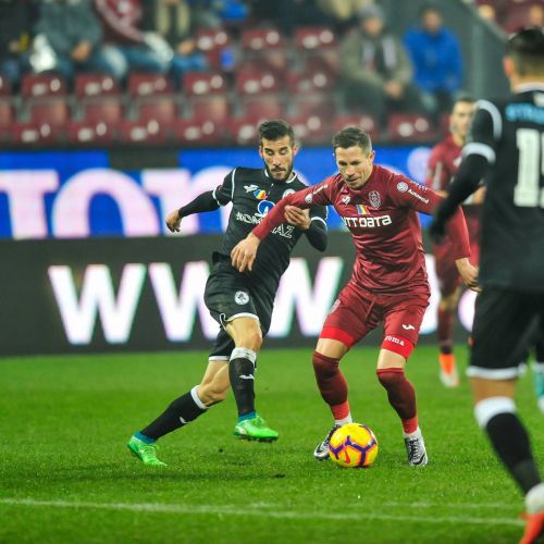 Liga 1: Gaz Metan Mediaș o încurcă pe CFR Cluj, Dinamo nu găsește victoria cu Hermannstadt