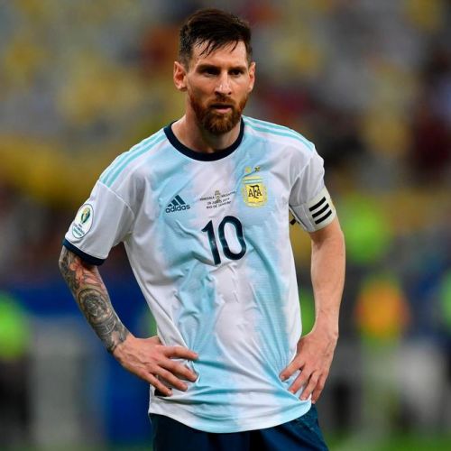  Messi, „Leo în cușcă” la națională