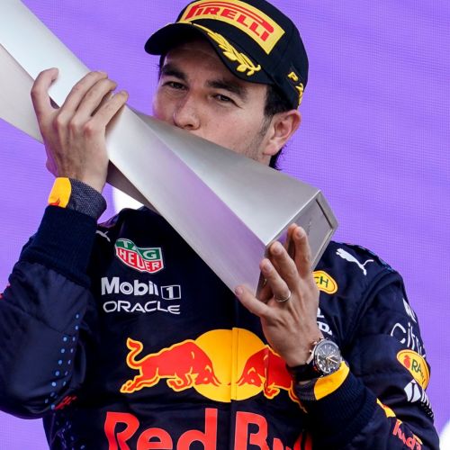 Sergio Perez face dubla în Baku - Verstappen și Leclerc pe podium
